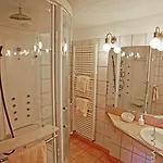 Land Gut Hoehne 4*
