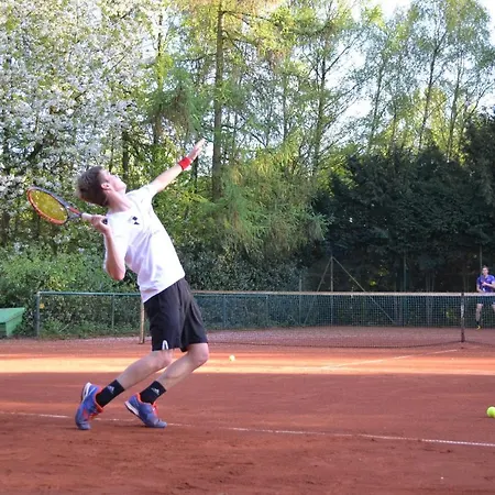 Land Gut Hoehne 4* 메트만