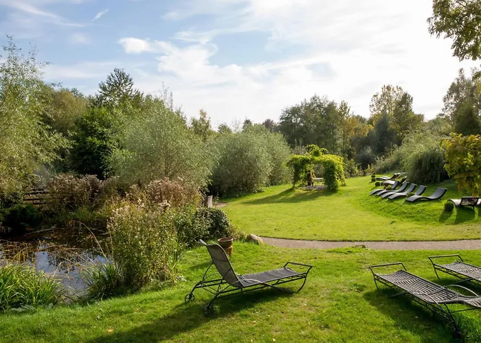 Hotel Land Gut Hoehne 4*